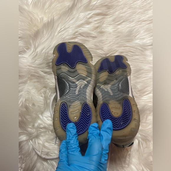 Nike Air Jordan 11 XI Retro Concord 2018 GS - 378038-100 - Size 5Y - Picture 10 of 16